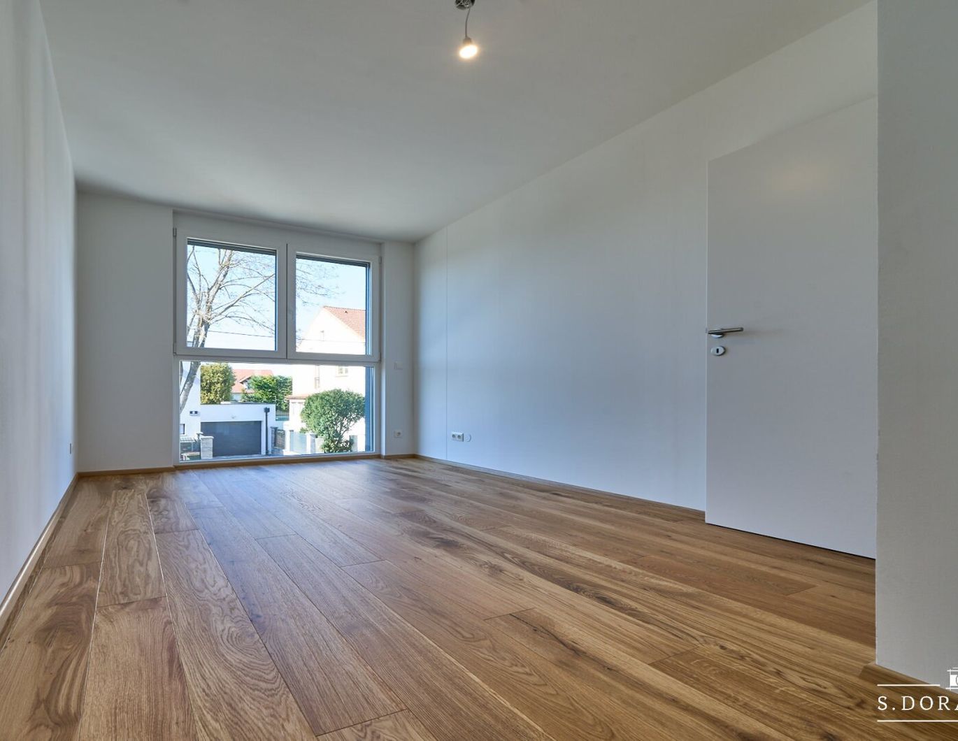 NEU! ++ BEZUGSFERTIG ++ HAUS MIT 5 ZIMMER / KELLER / GARTEN / 3 TERRASEN / 1 PKW-STELLPLATZ ++ EIGENTUM ++ 1220 WIEN ++