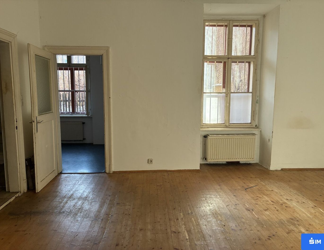 Sanierungsbedürftige 2-Zimmer-Wohnung in zentraler Lage