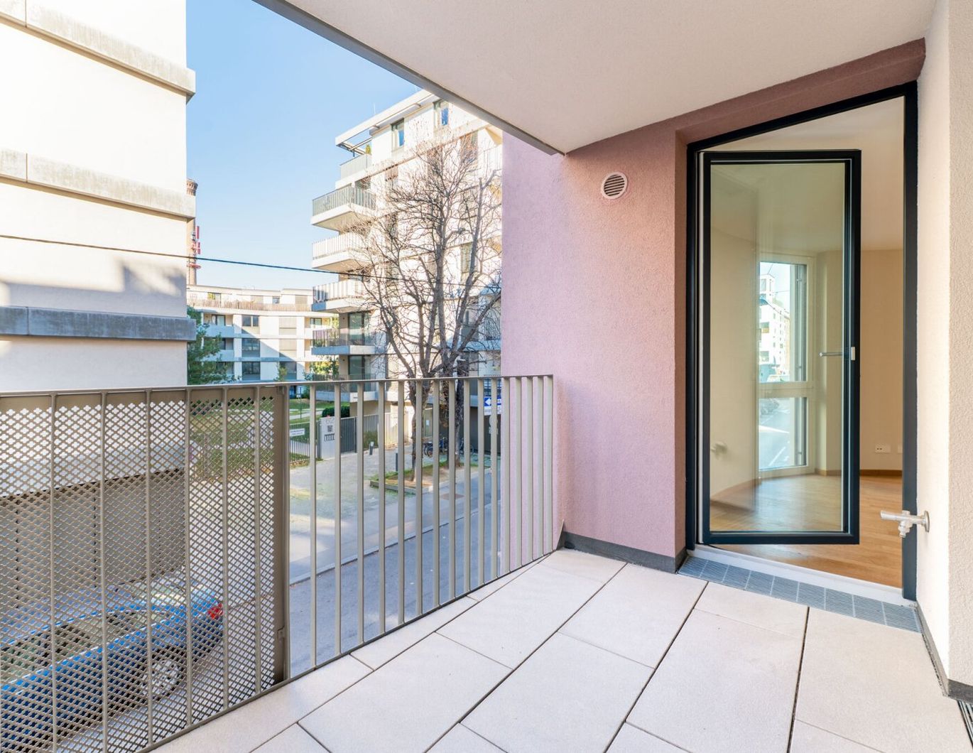 Erstbezug! Nähe U4/U6! Tolle 2-Zimmer-Wohnung mit Loggia zu vermieten!