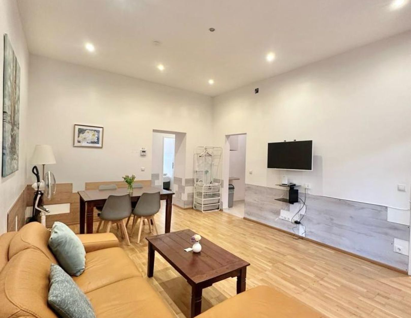 !!Preisänderung!! Charmante & helle 3-Zimmer-Wohnung nahe Brunnenmarkt - Top Anbindung!