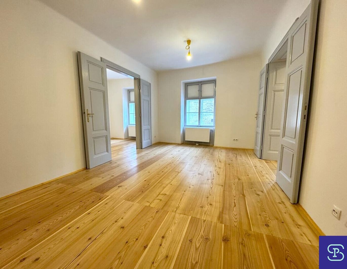 Erstbezug provisionsfrei: Toprenovierter 76m² Altbau mit Einbauküche im Renaissance-Juwel!