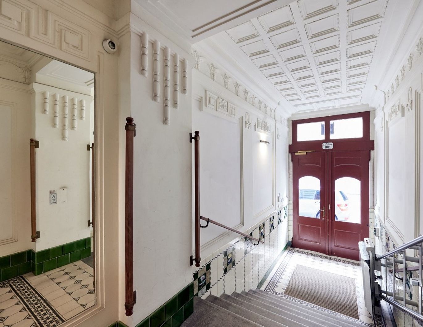 4 %BAR - Langfristige Rendite sichern! Unbefristet vermietete Altbauwohnung