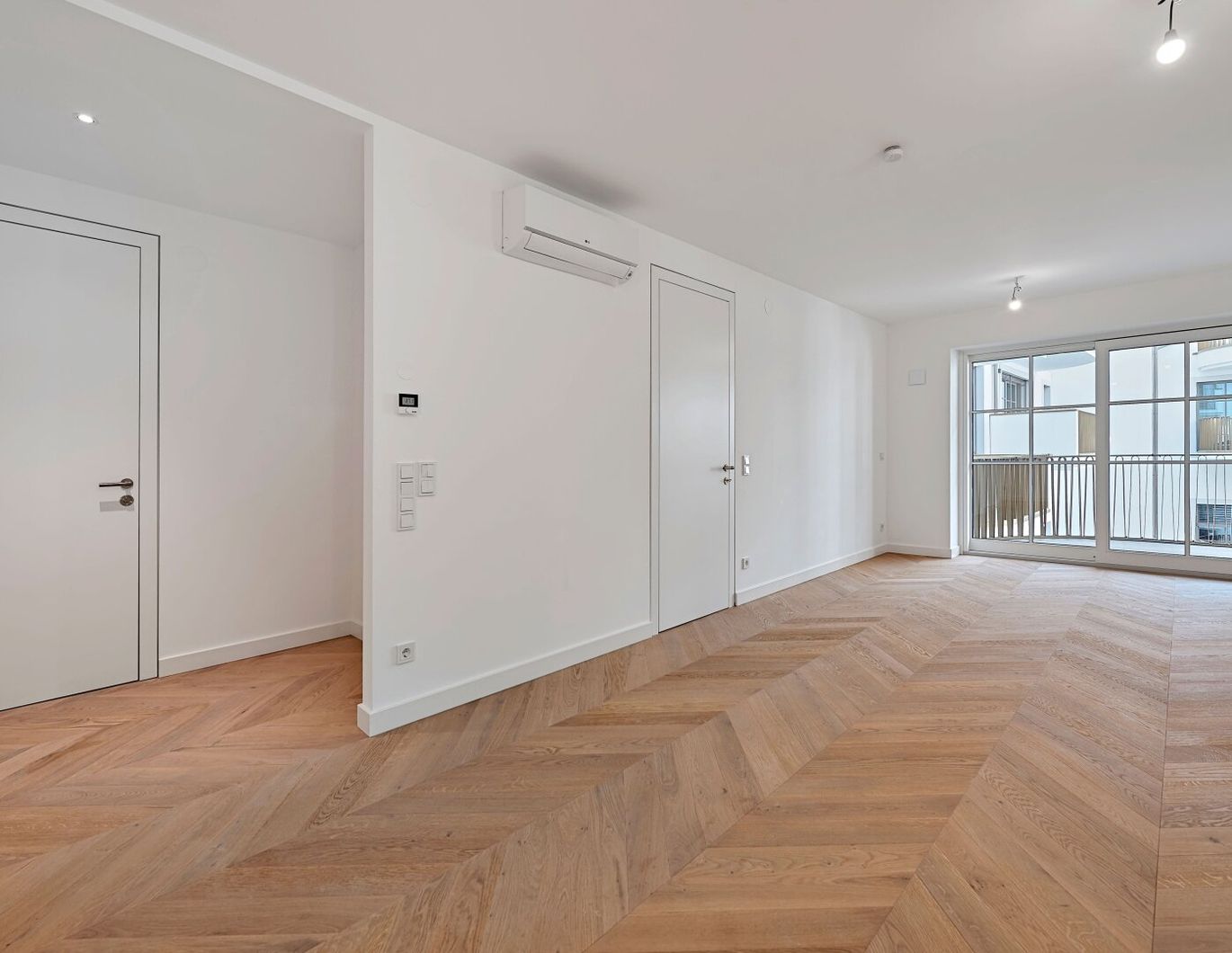 THE FUSION! Zentral begehbarer, hofseitiger Zwei-Zimmer-Erstbezug