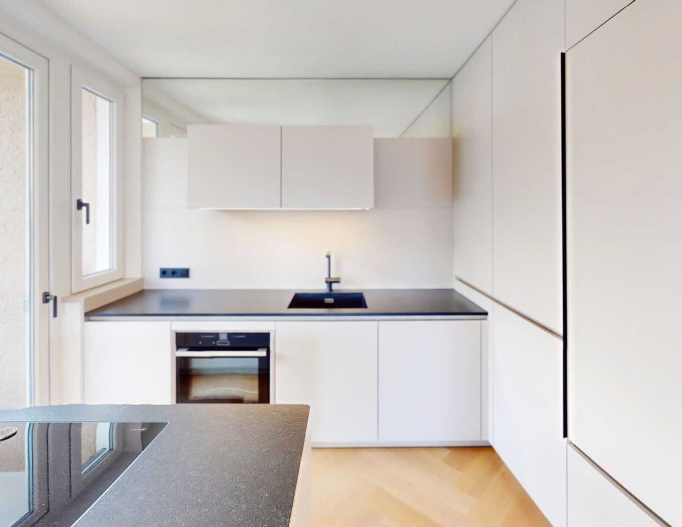 Hochwertiges Familienwohnjuwel: 3 Schlafzimmer, Walk-In Closet & 3 Balkone