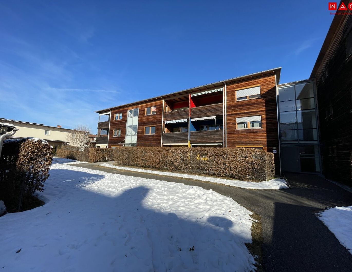 Eigentumswohnung mit Super-Fernblick von der Loggia, 3 Zimmer, zentrumsnah!