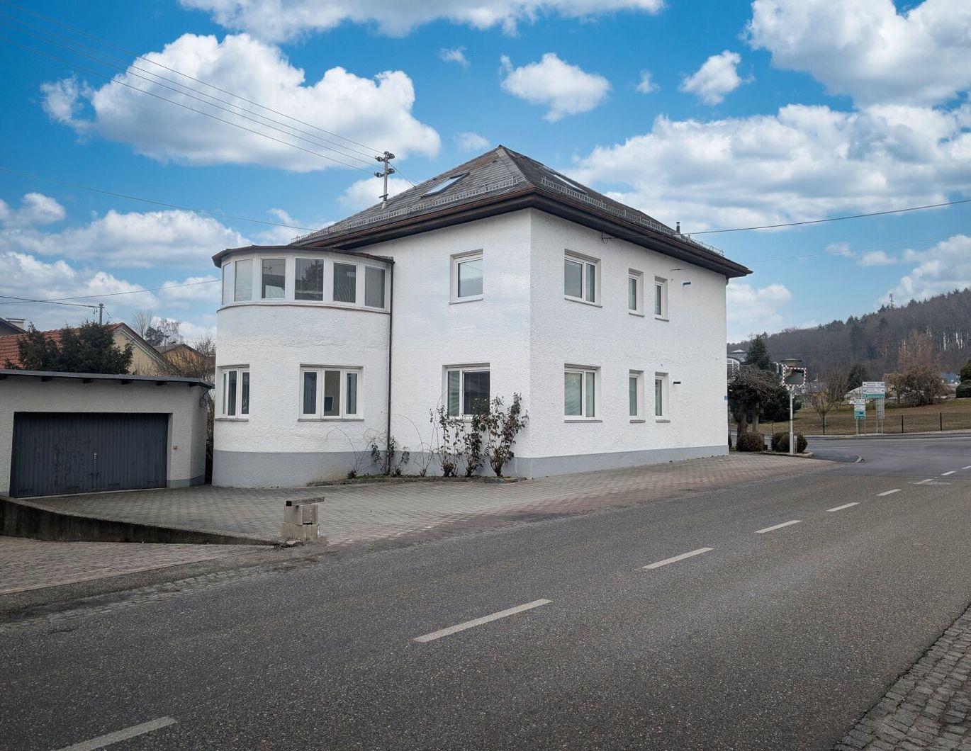 Attraktives Zinshaus mit Potenzial im Herzen von Eggelsberg
