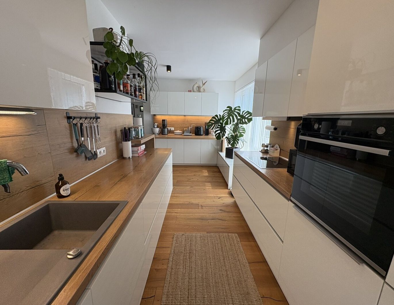Premstätten - Exklusives, Penthouse mit traumhafter uneinsichtiger 92 m² Terrasse und zwei überdachten Stellplätzen!