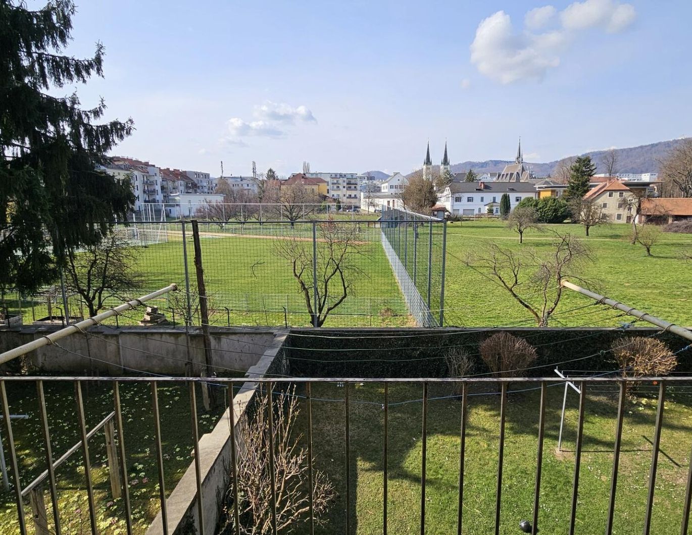 GÜNSTIGE 3 ZIMMERWOHNUNG!