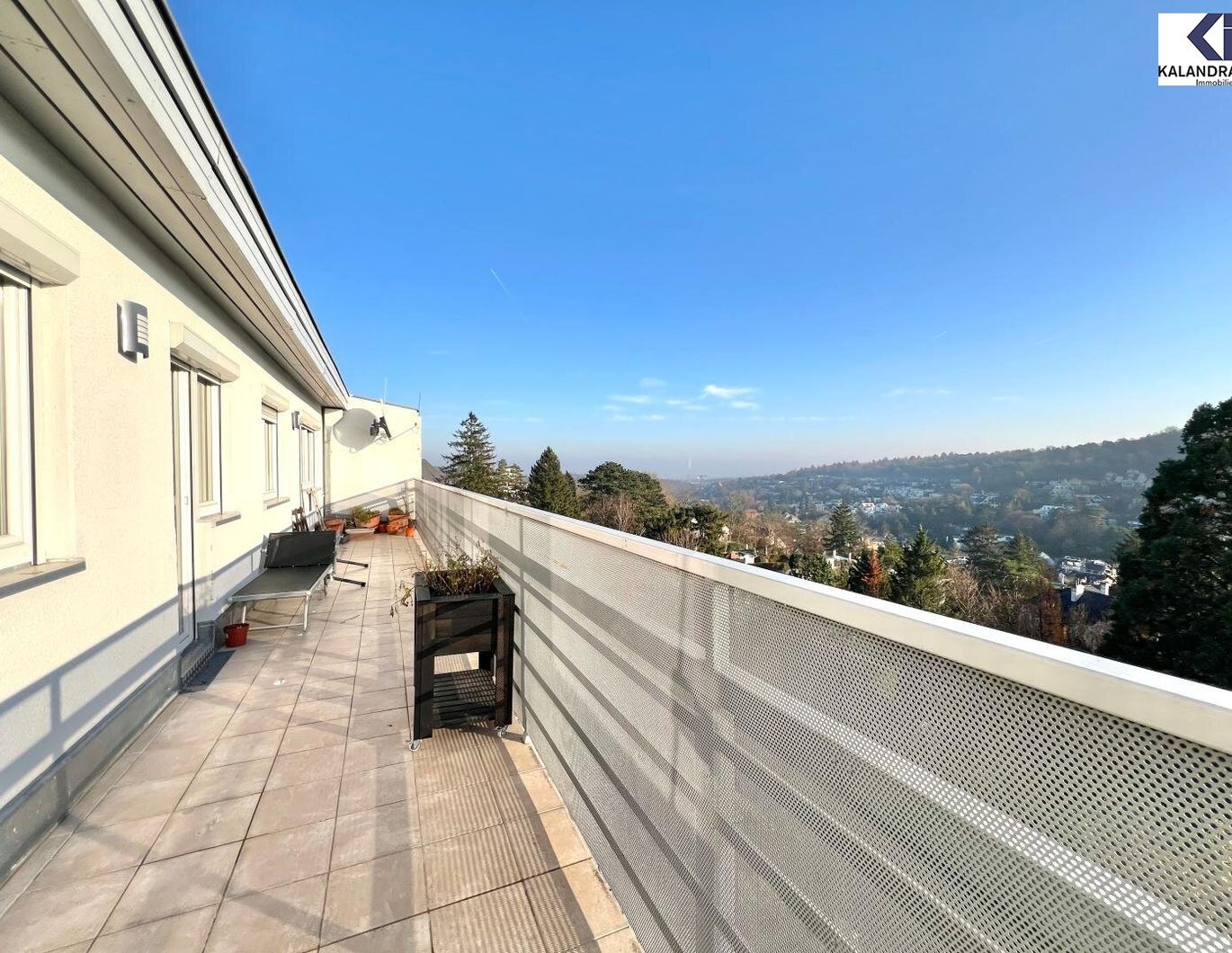 360° TOUR // SALMANSDORFER SÜDTERRASSENWOHNUNG MIT FERNBLICK