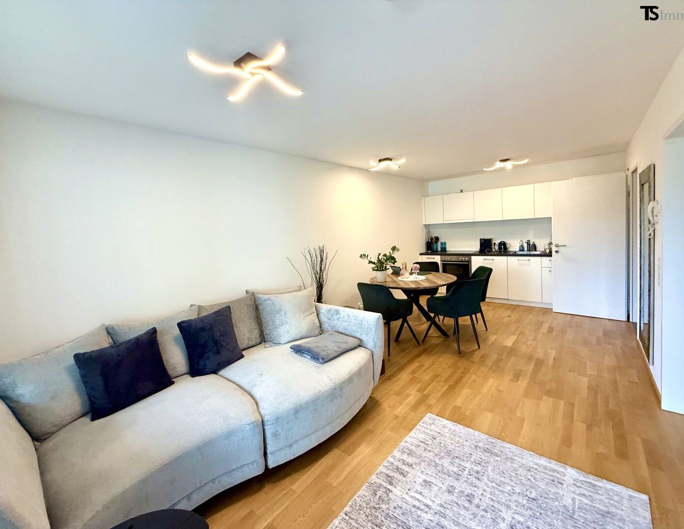 Feldkirch-Gisingen: Charmante neuwertige 2-Zimmer-Wohnung ca. 44 m² mit großzügiger Terrasse ca. 14 m²