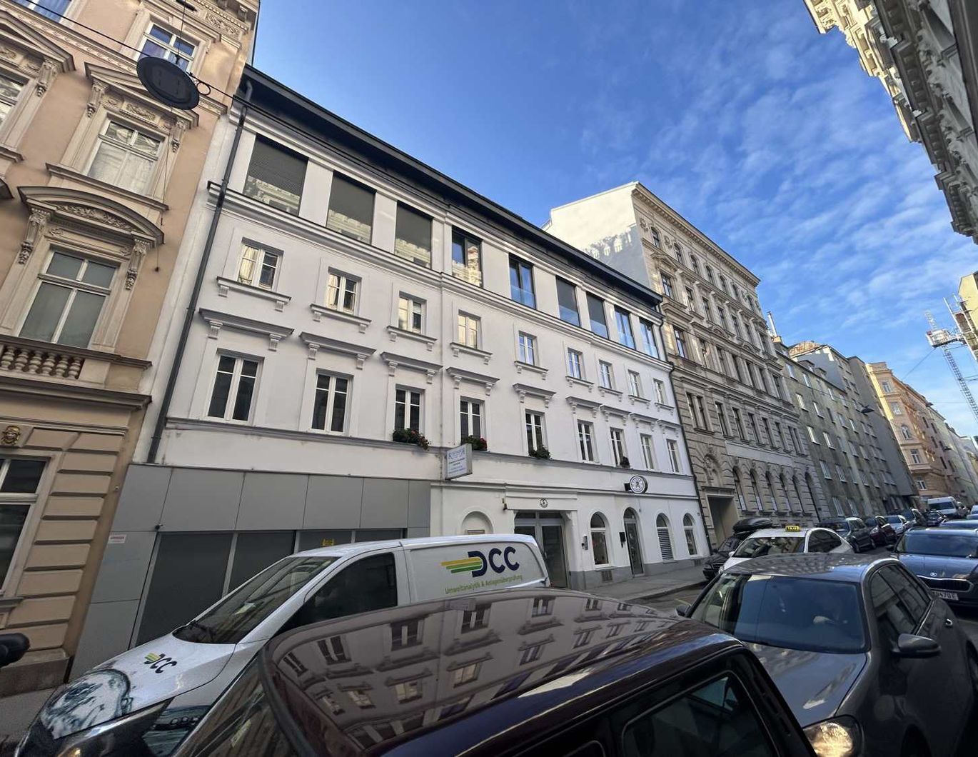 Unbefristet vermietet / Geschäftslokal als Wohnung genutzt / attraktives Haus