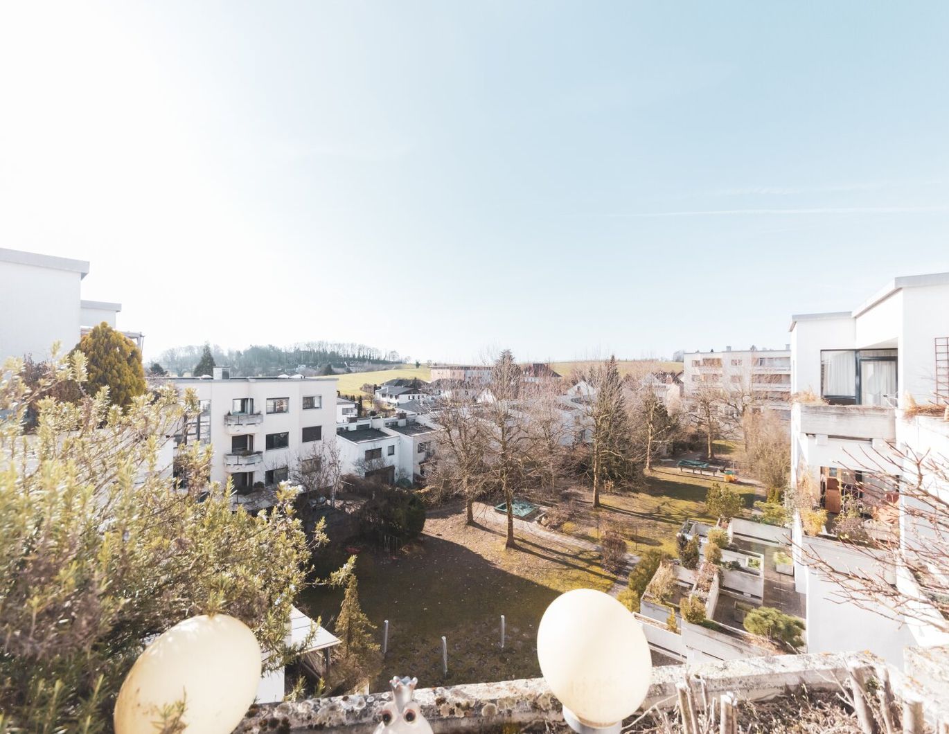 ACHTUNG PREISREDUKTION Helle, möblierte Eigentumswohnung in Zentrumsnähe - Koffer packen und einziehen!