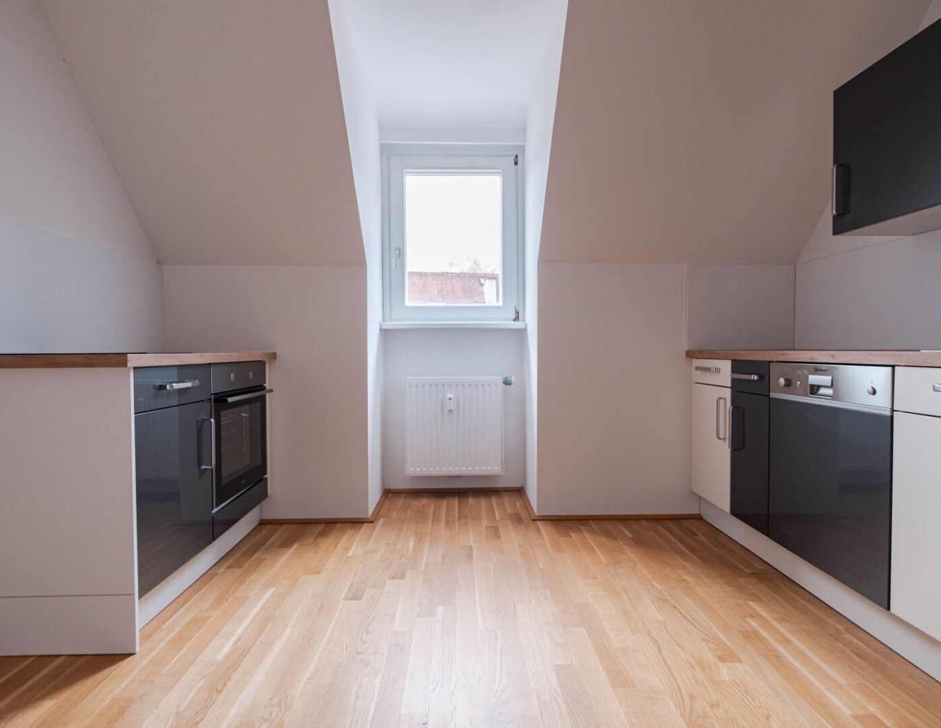 FÜR EINE WG GENAU RICHTIG! 14194F