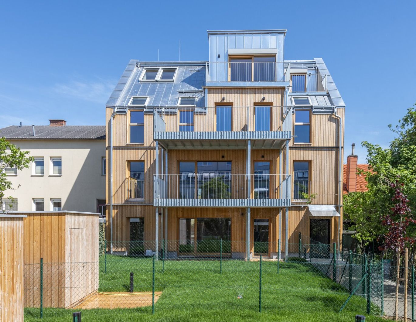 Balkon+Garten | Fußbodenheizung Luftwärmepumpe | Neubau