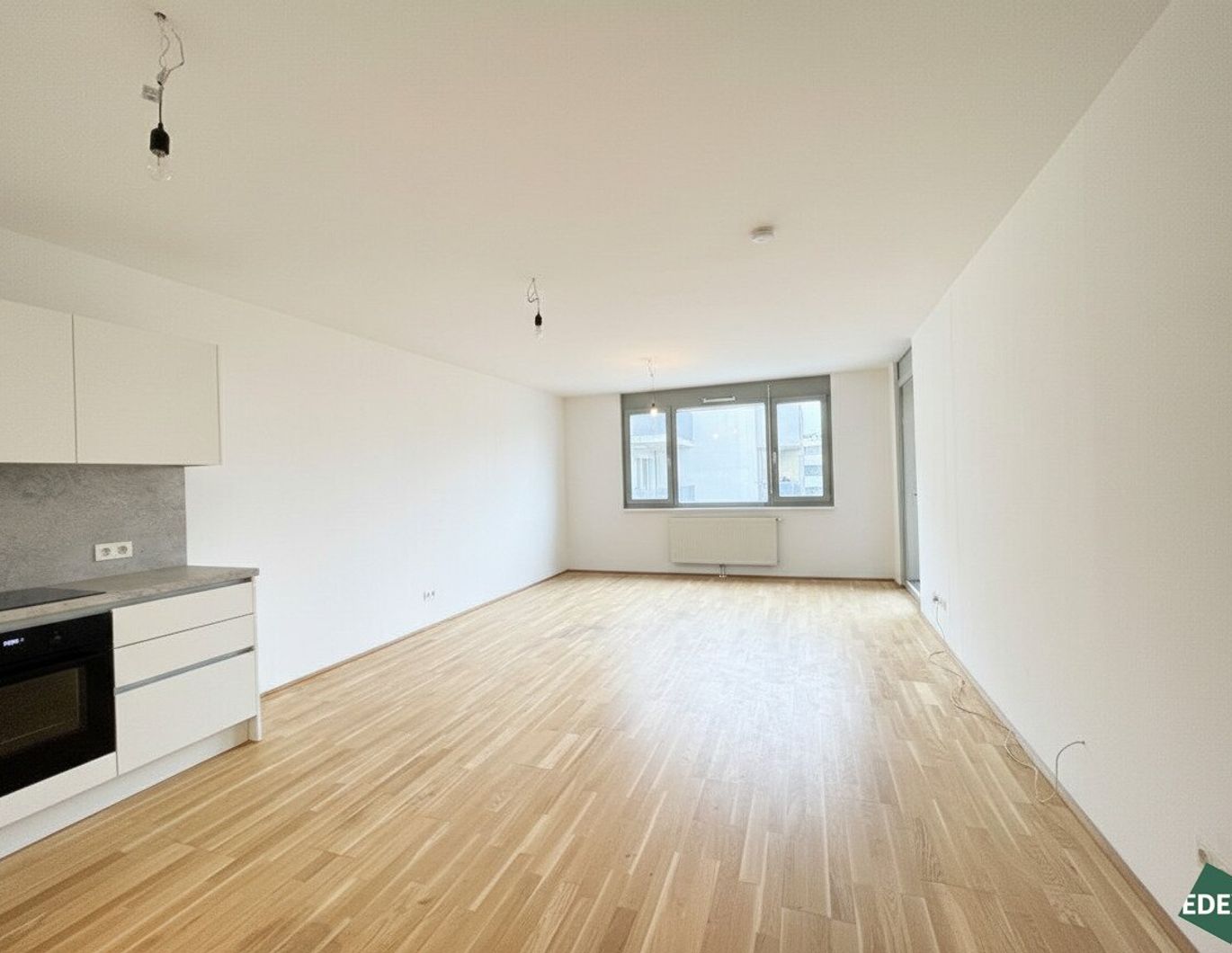 Attraktive 3-Zimmer-Wohnung mit Loggia nahe Bushaltestelle 31A