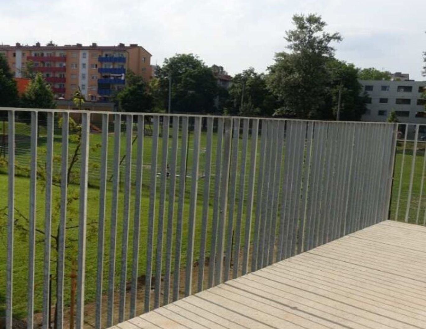 Gepflegte 2-Zimmer-Wohnung mit Balkon - Nähe Murpromenade und Zentrum