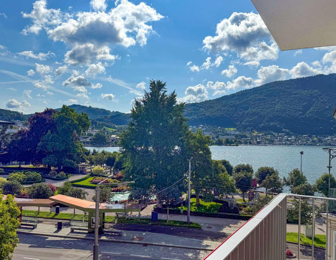 LAKESIDE - Elegante Etagenwohnung Top 4 - perfekter Ferienwohnsitz