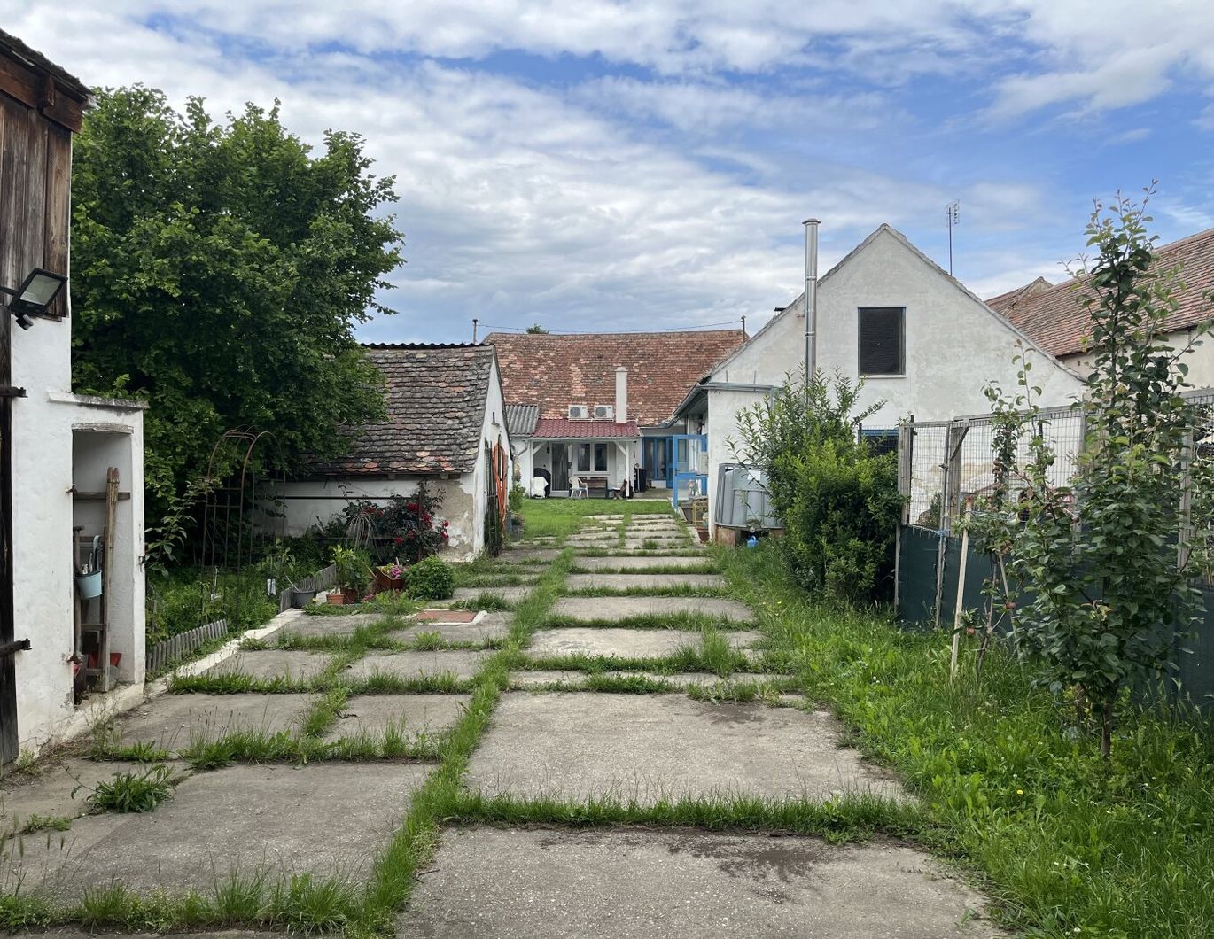Ruhelage, Klimaanlage, gewaltiger Wohnraum!