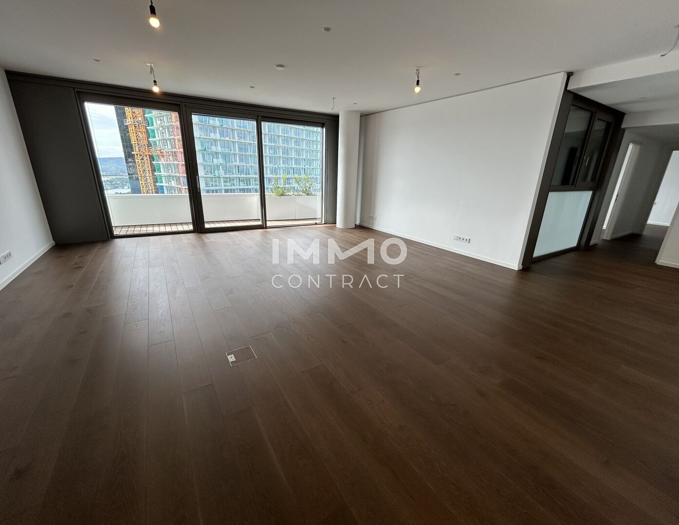 Großzügige 3 Zimmer Wohnung im 41.Stock inkl. atemberaubendem Blick auf die Donau und den Kahlenberg!