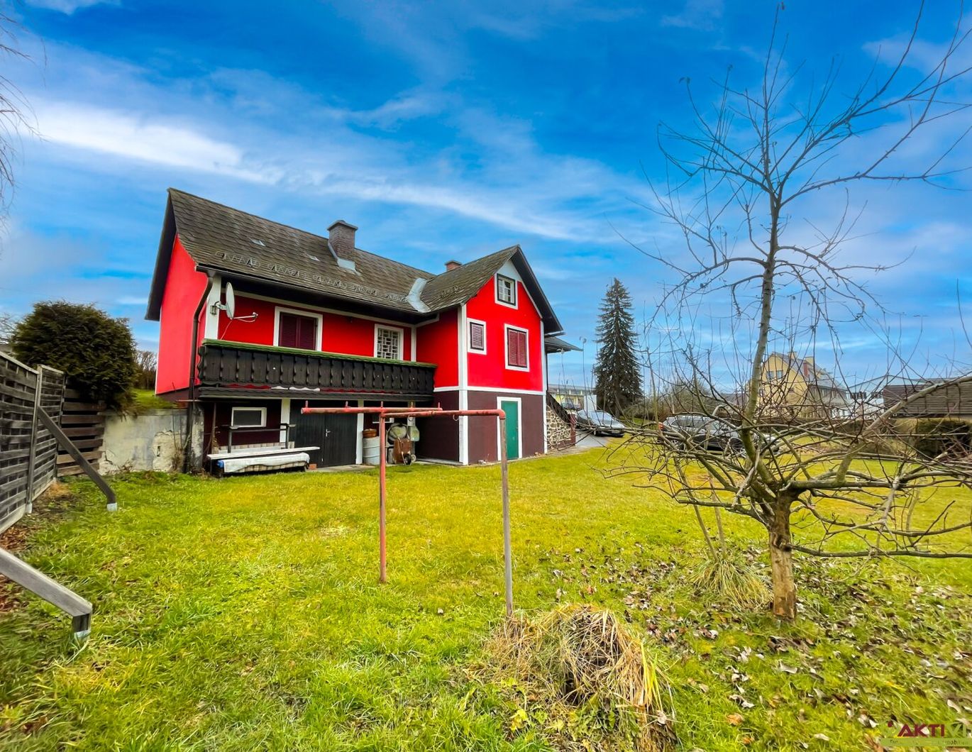 Potential zwischen Leibnitz und Graz. - Wohnhaus voll möbliert mit großem Garten, gänzlich Bauland.