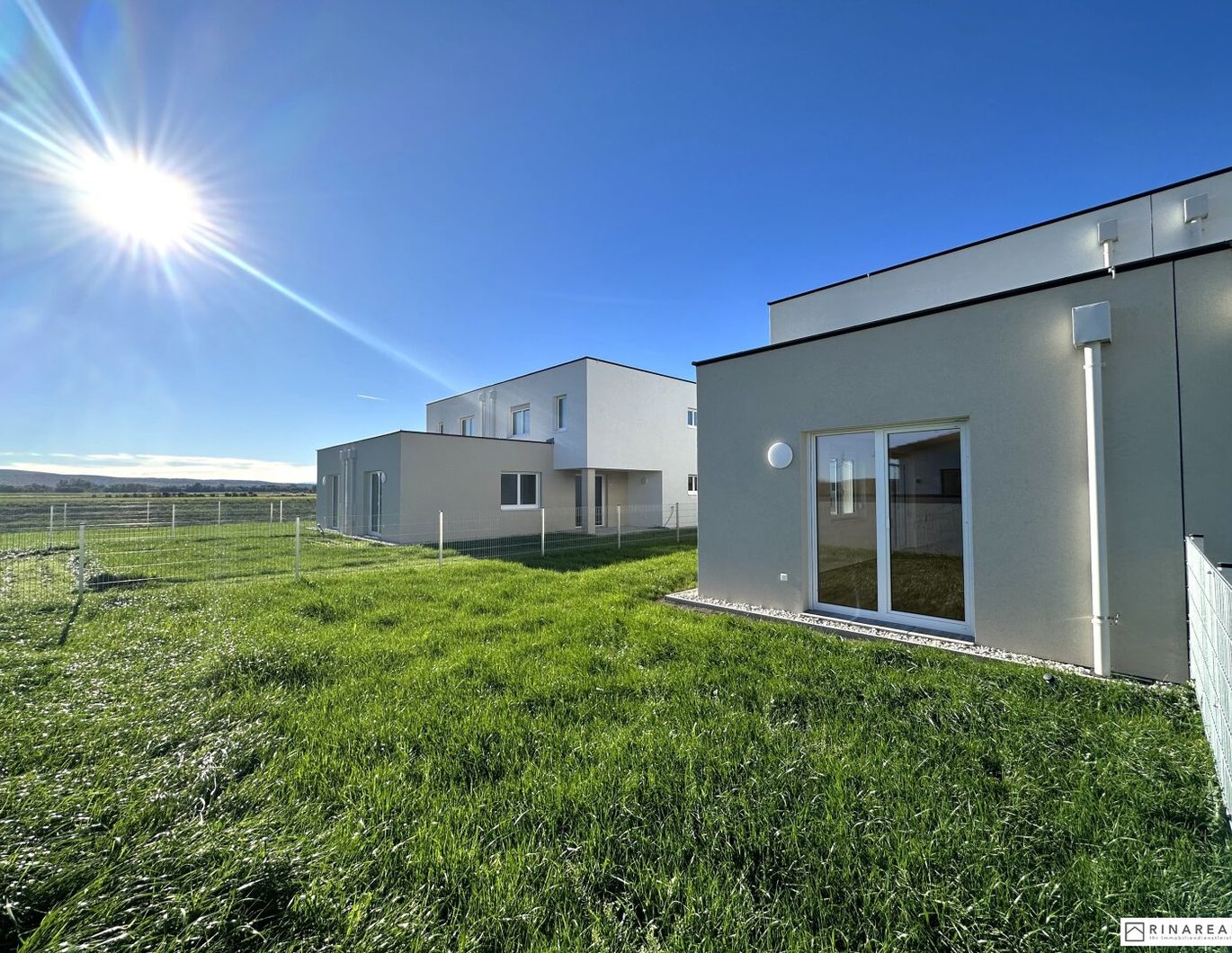 ERLENWEG - Top-moderne Doppelhaushälfte | Eigengarten | 2 PKW Stellplätze | Luft-Wärmepumpe | Haus 4A | ab 1. März 2026