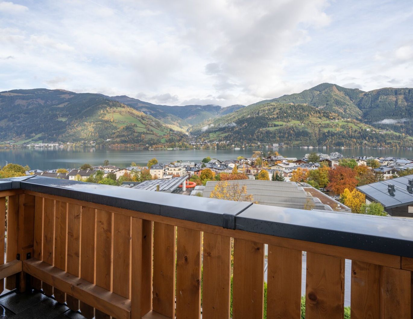 Traumhafte Dachgeschosswohnung mit Seeblick in absoluter Premiumlage Zell am See