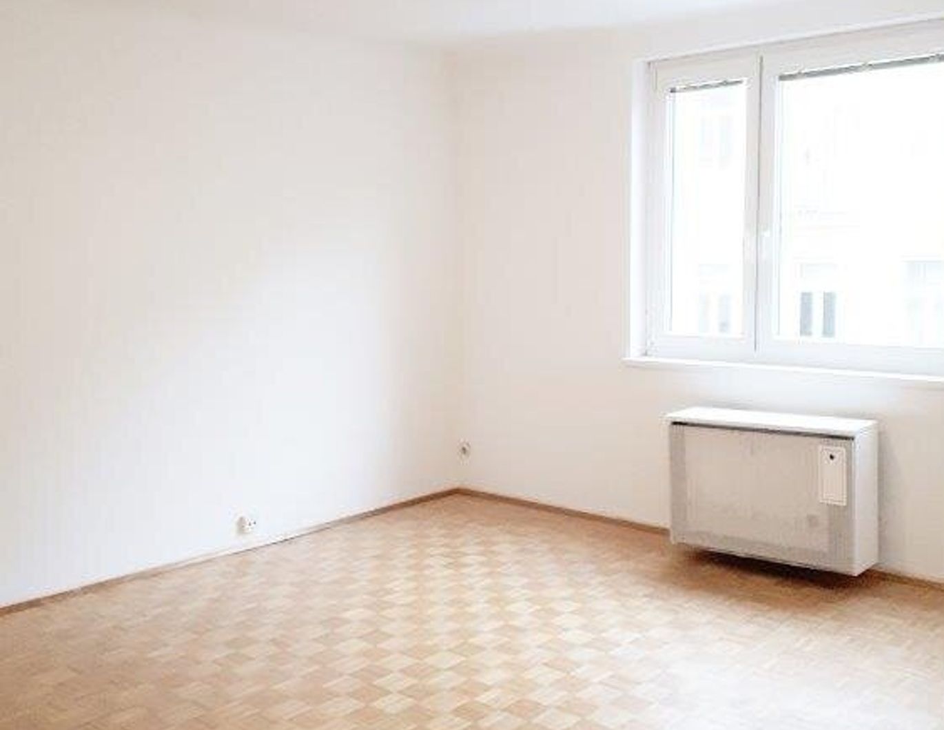 CHRISTOPH CHROMECEK IMMOBILIEN - 1190 Wien - Befristet vermietete Einraumwohnung!