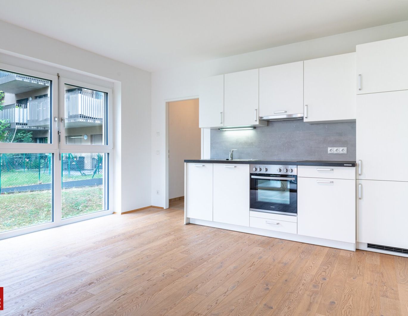 SONNIGE 2-ZIMMER-WOHNUNG MIT BALKON