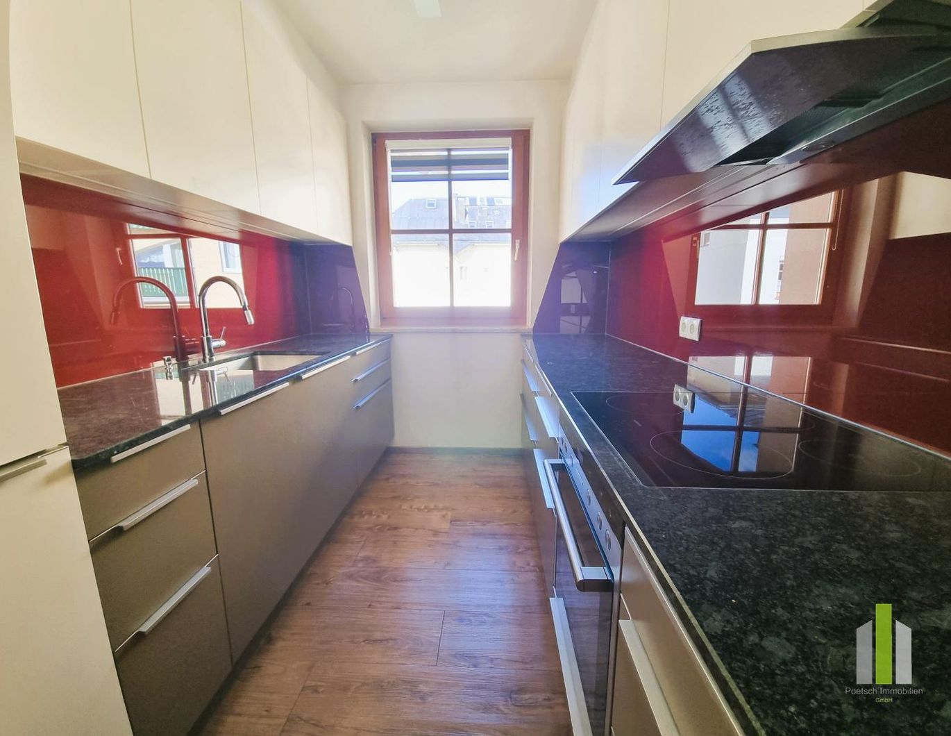 Attraktive 3-Zimmer-DG-Wohnung mit Balkon & Tiefgarage - sofort bezugsfertig