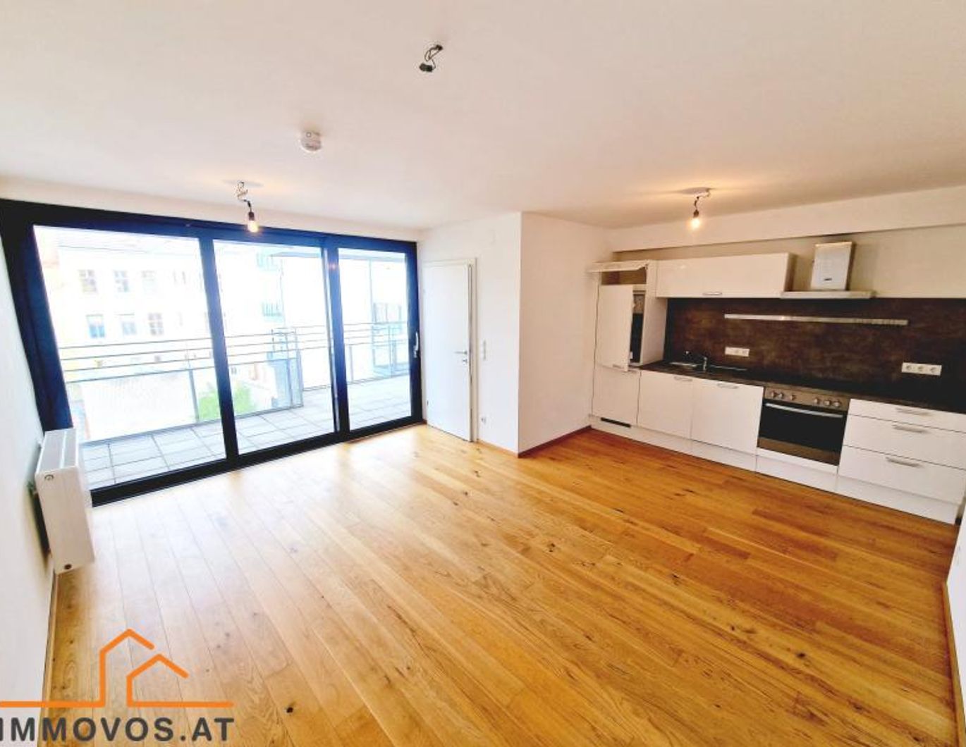 *** Moderne 2 Zimmer-WHG *** GEFOERDERT *** WEST-LOGGIA***U3-Naehe***