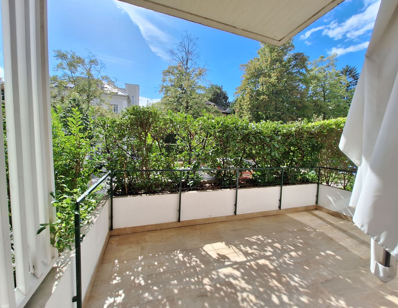 Helle Erdgeschoss-Wohnung mit Terrasse, Keller, Parkplatz, inkl. Heizkosten! Provisionsfrei!