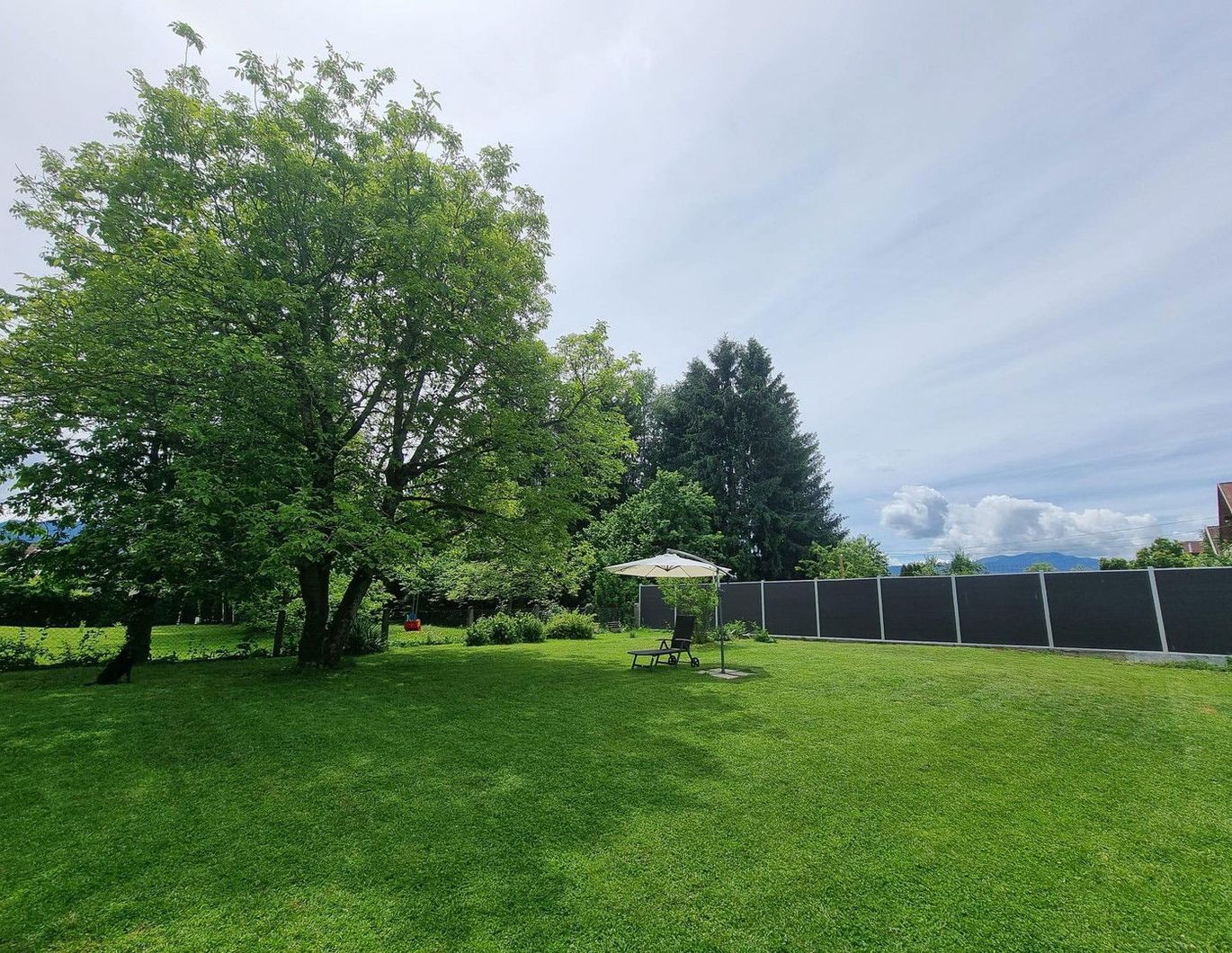 Modernisiertes Einfamilienhaus in Villach-Landskron mit sonnigem Garten, Stadt- und Seenähe