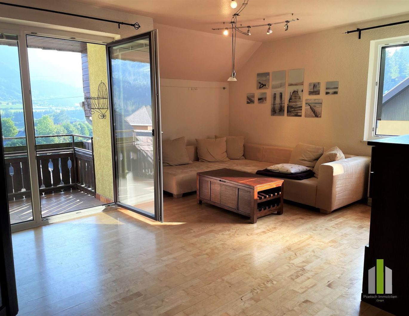 Am Sonnenhang die AUSSICHT GENIESSEN