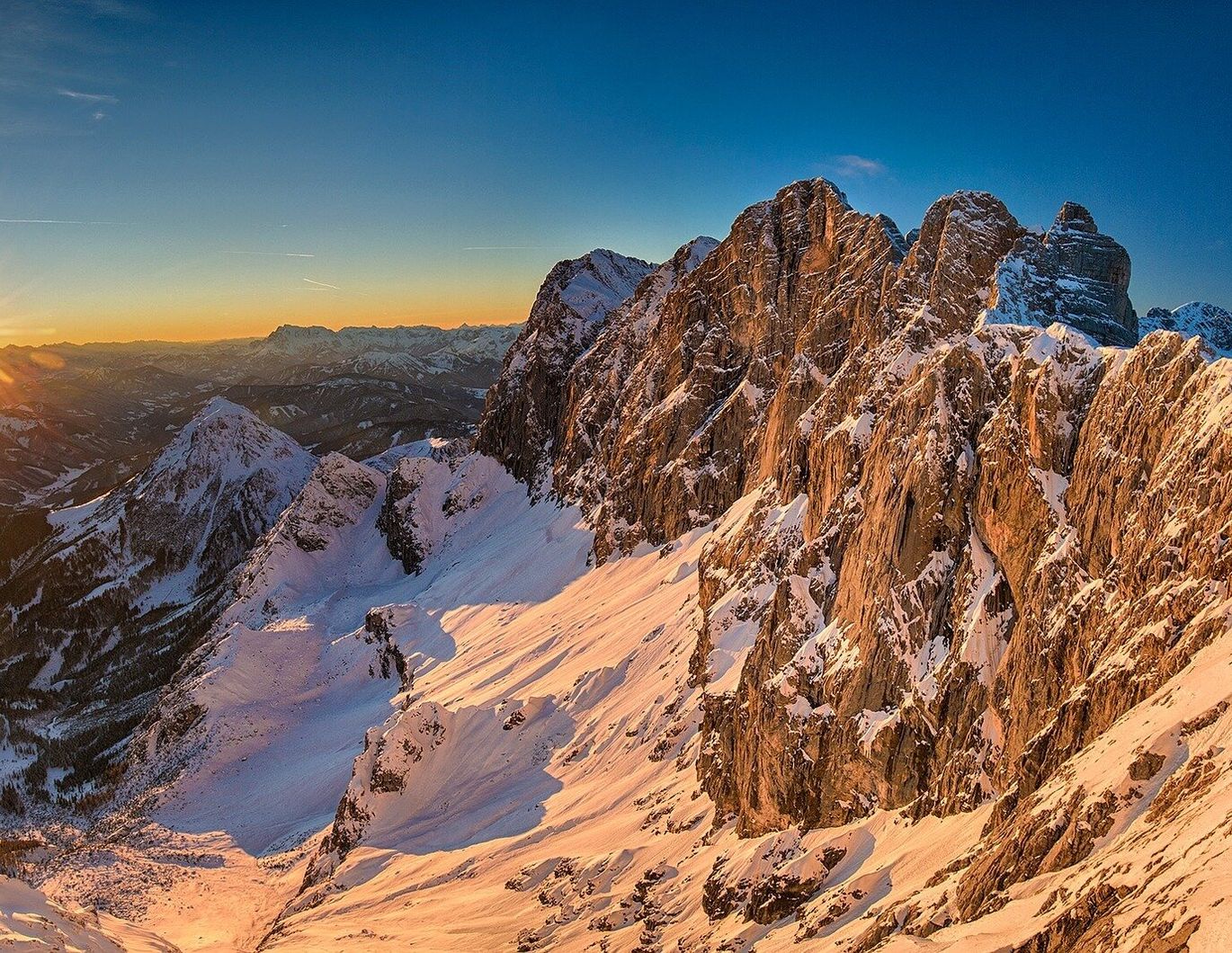 Schladming-Zentrum: Mitten und umgeben von Natur - Traumterrasse mit Bergblick nur wenige Schritte von der Planai entfernt!