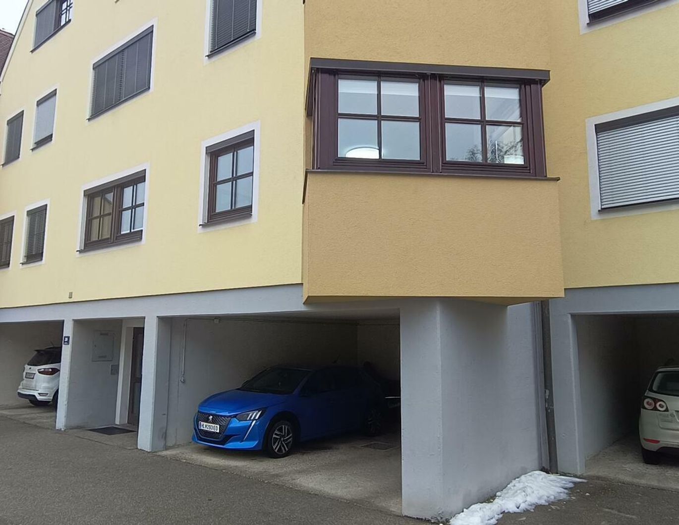 Ruhig gelegene 2-Zimmer-Eigentumswohnung mit Parkplatz direkt in Hollabrunn