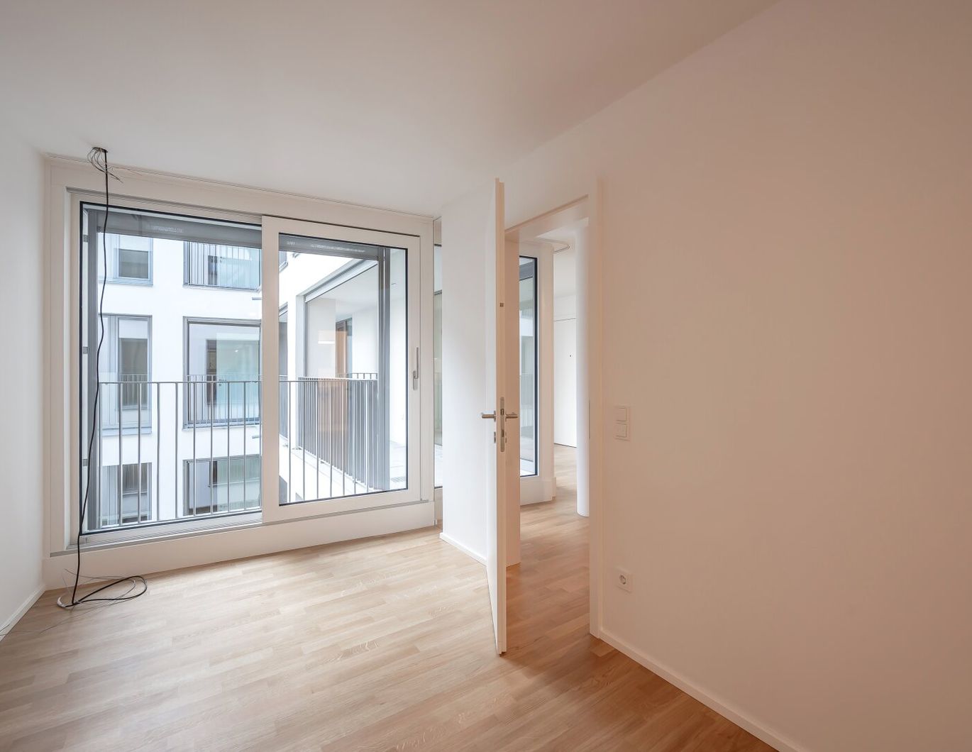 ++NEU++ Außergewöhnliche 2-Zimmer-Wohnung mitten im Herzen der Stadt (1/8)