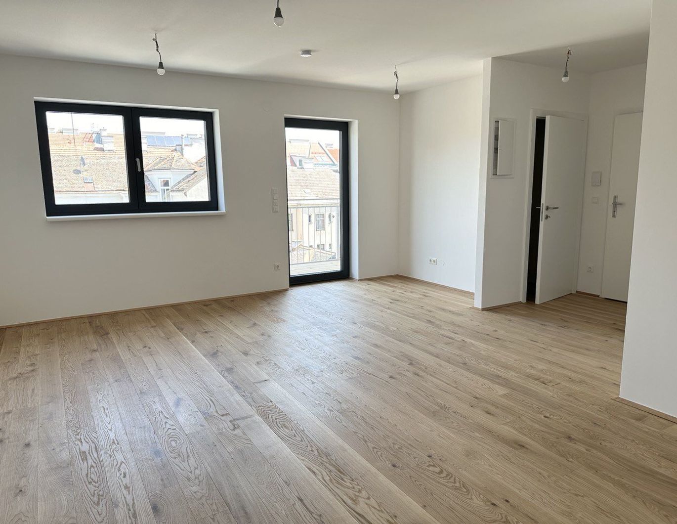 ERSTBEZUG 3-ZI. WOHNUNG MIT BALKON