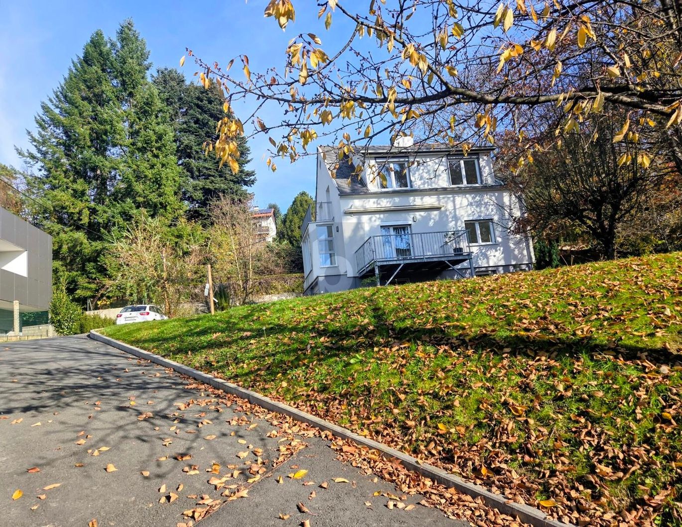 EXKLUSIV MIT MODERNISIERTEM ALTBESTAND UND PANORAMABLICK - IN ST. PETER