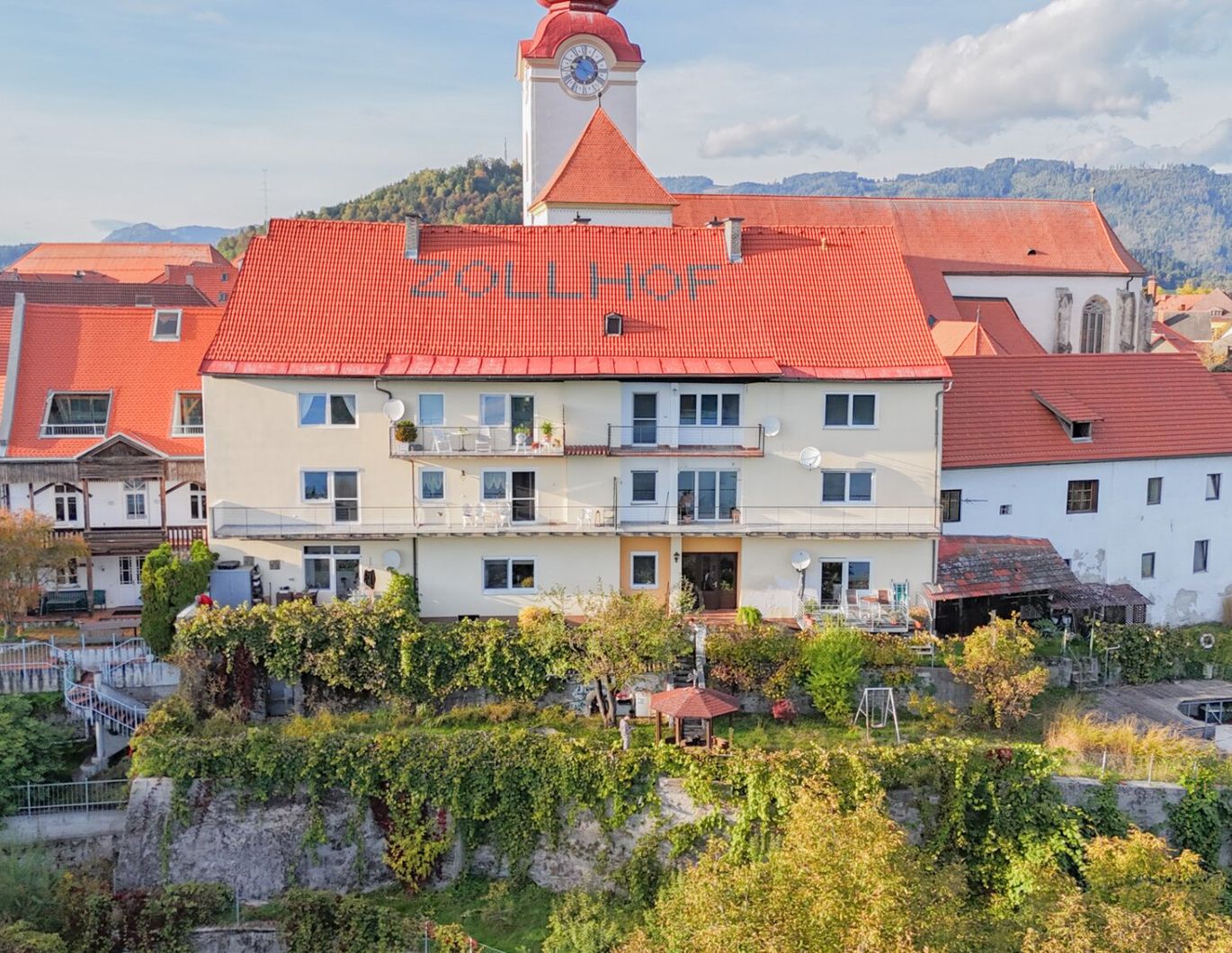 Sehr lichtdurchflutete Vierzimmerwohnung mit Südbalkon in Innenstadtlage