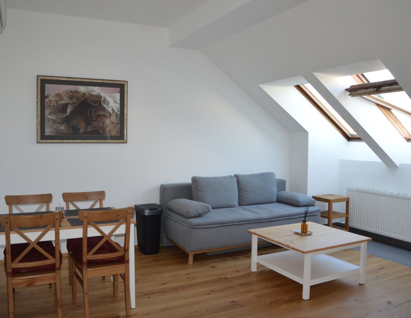 OFFEN, HELL UND EINFACH ZUM WOHLFÜHLEN!