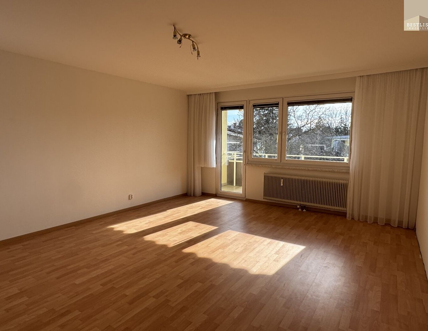 Zentrale 1-Zimmer-Wohnung mit Loggia in Zentrum - inkl. Heizkosten
