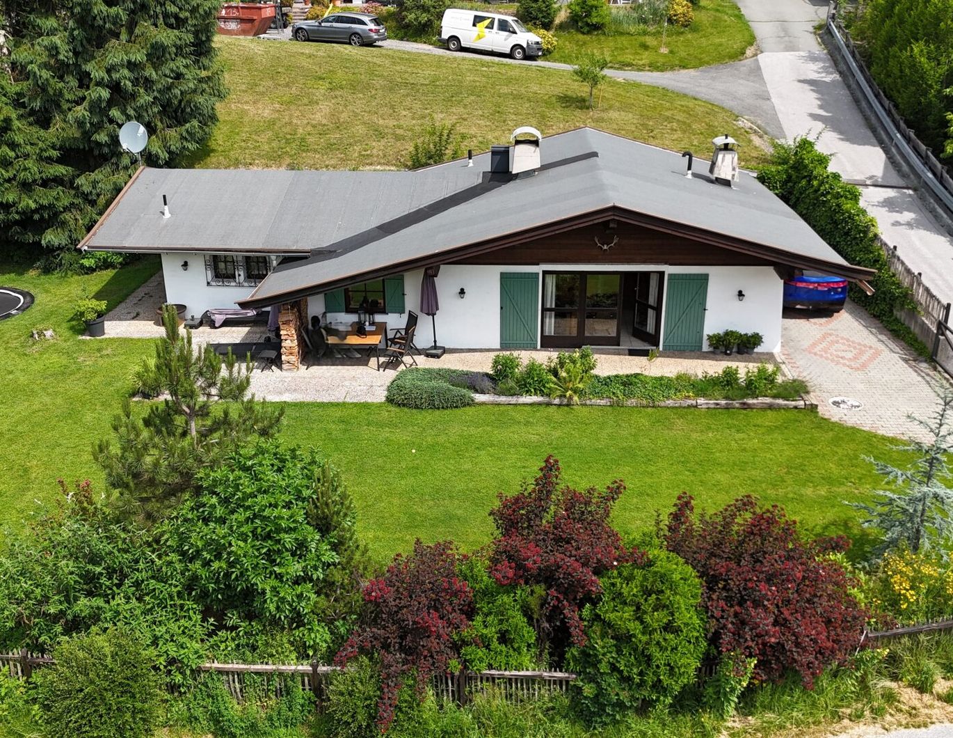 Seltener Freizeitwohnsitz: Bungalow mit 4 Schlafzimmern und Kaiserblick
