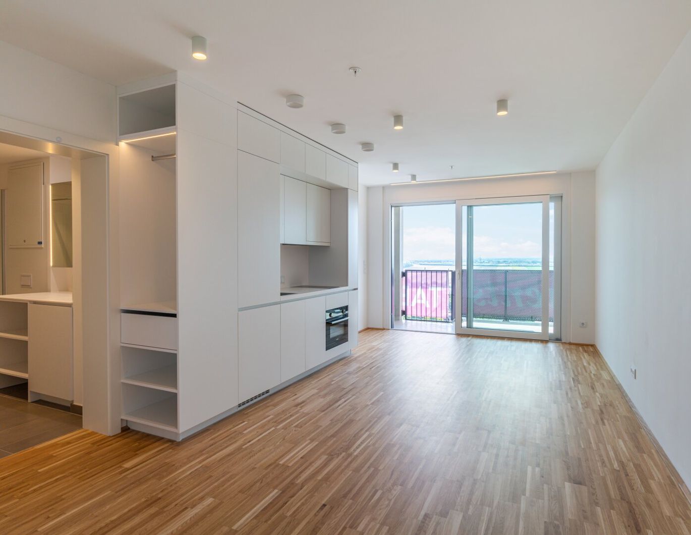 Heizung, Strom, Internet+TV & Fitness inklusive! Serviced Apartment im TABA Tower!