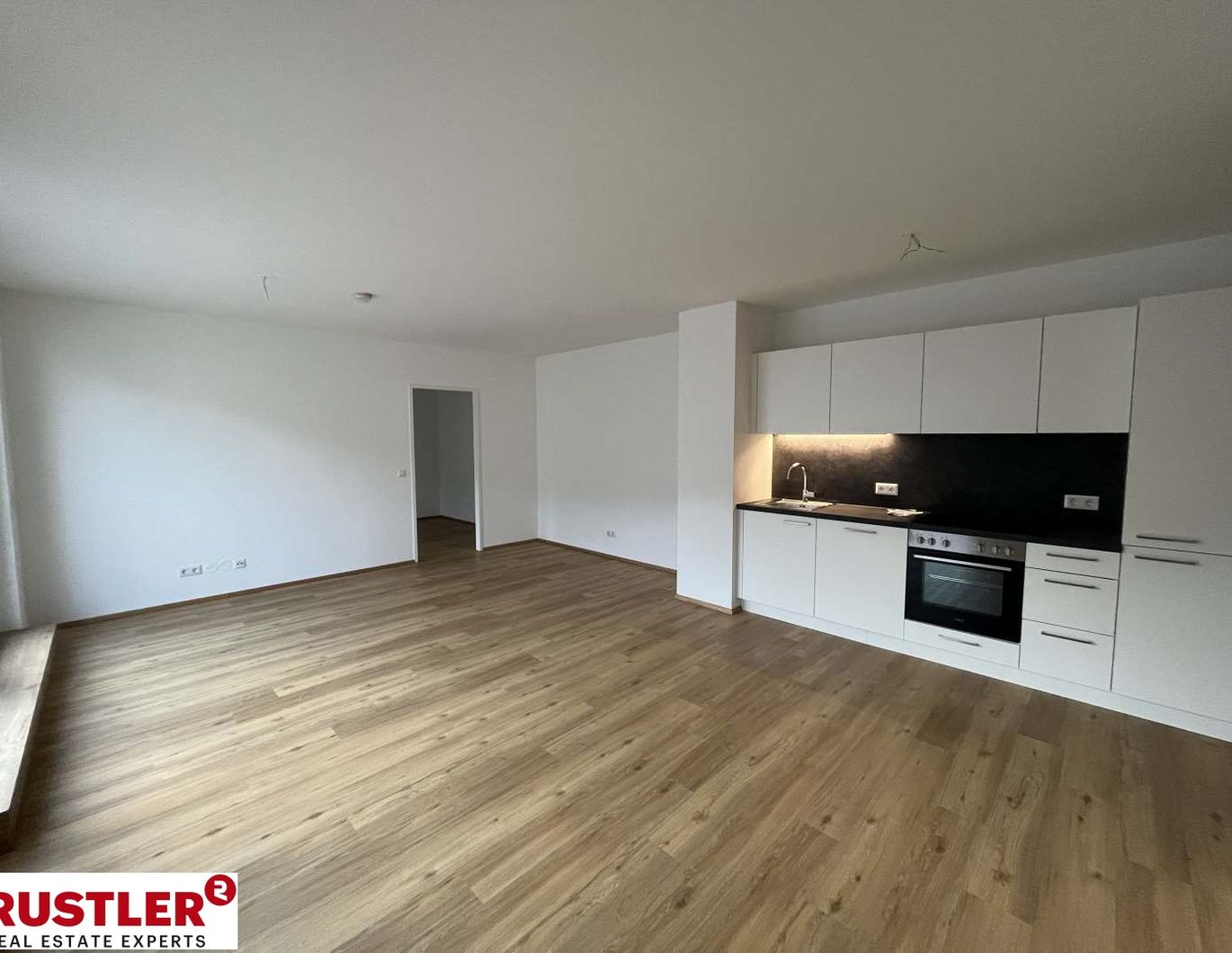 Helle und gemütliche 3-Zimmer-Wohnung mit großzügiger Außenfläche