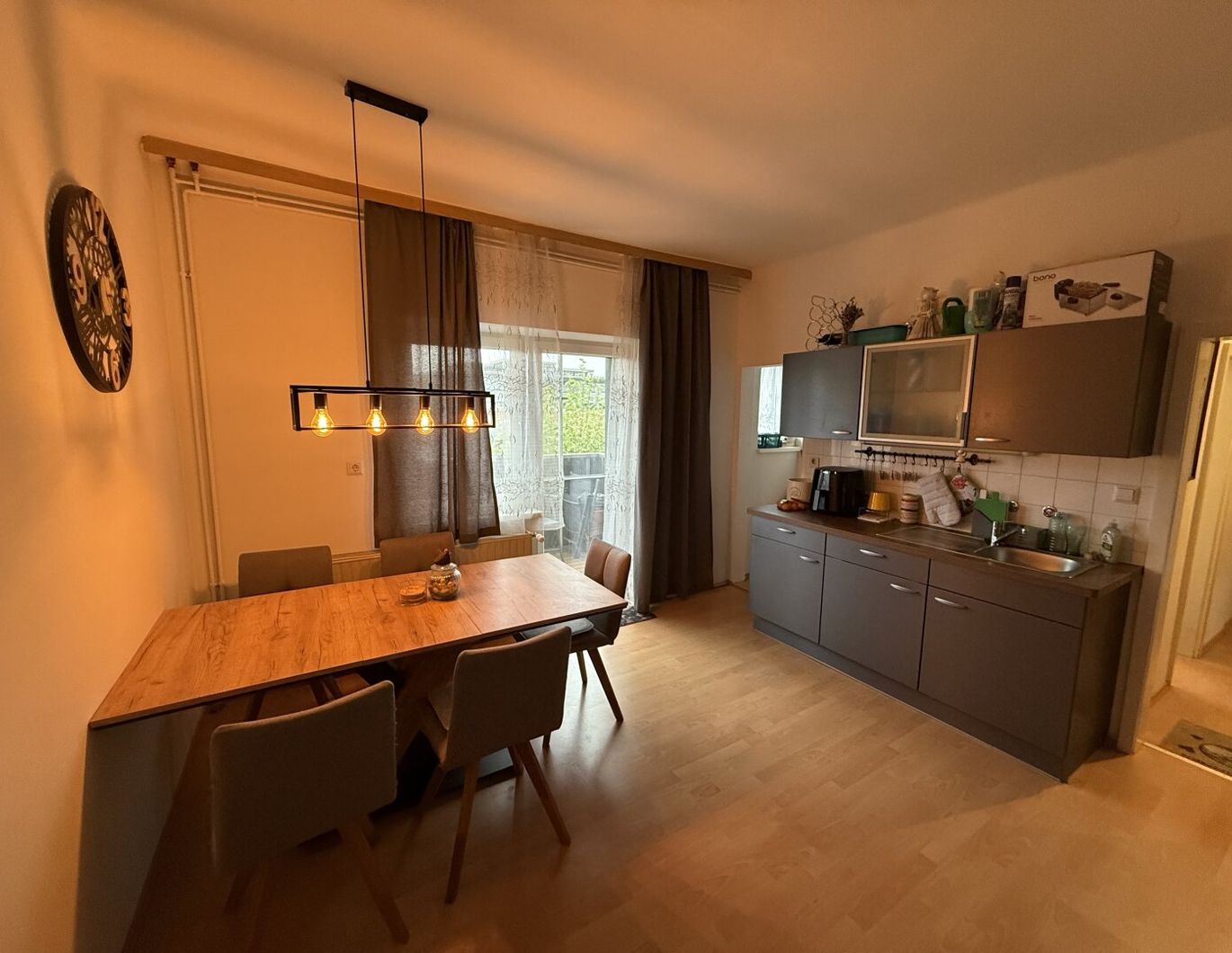 Gemütliche 2-Zimmer-Wohnung in Leibnitz - Balkon, Stellplatz und viel Platz!