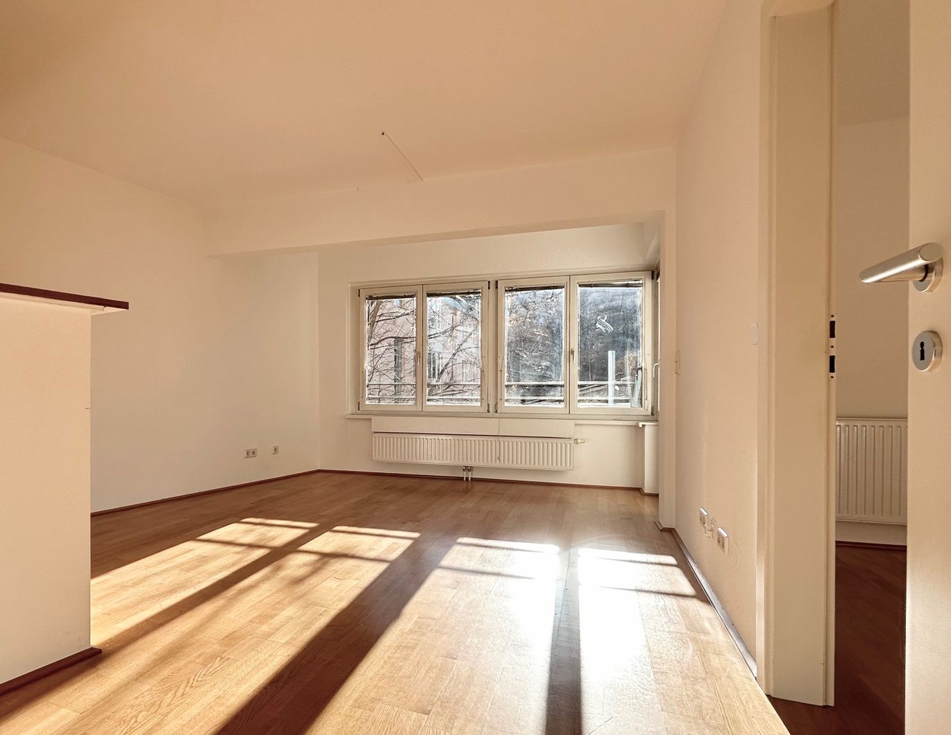 Provisionsfrei! - Helle Wohnung mit Terrasse | Stellplatz | Neubau | Naschmarkt | Pilgramgasse