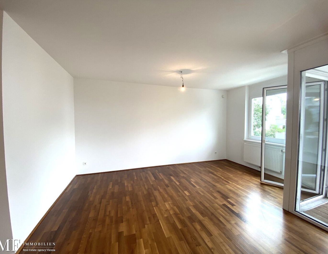 3 Zimmer mit Pool, Klimaanlage, Fitnessbereich, Concierge