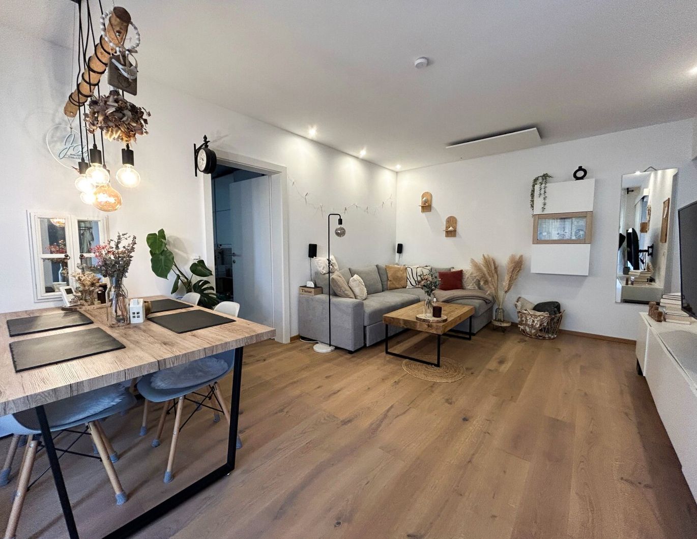 SCHÖNER WOHNEN hat eine neue Adresse IN GRATKORN!