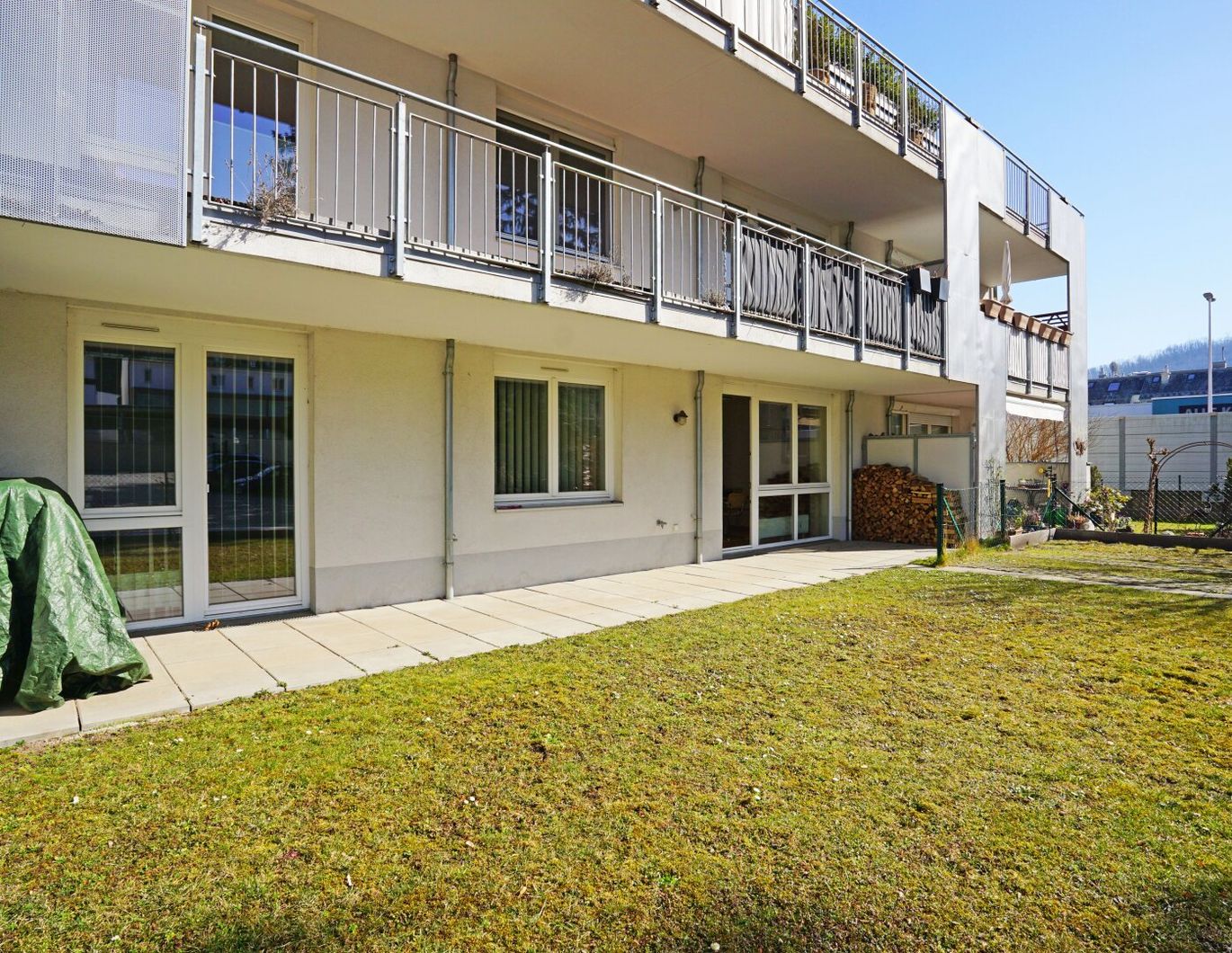 3-Zimmer-Mietwohnung mit Eigengarten und PKW-Stellplatz - Hauptplatznähe!