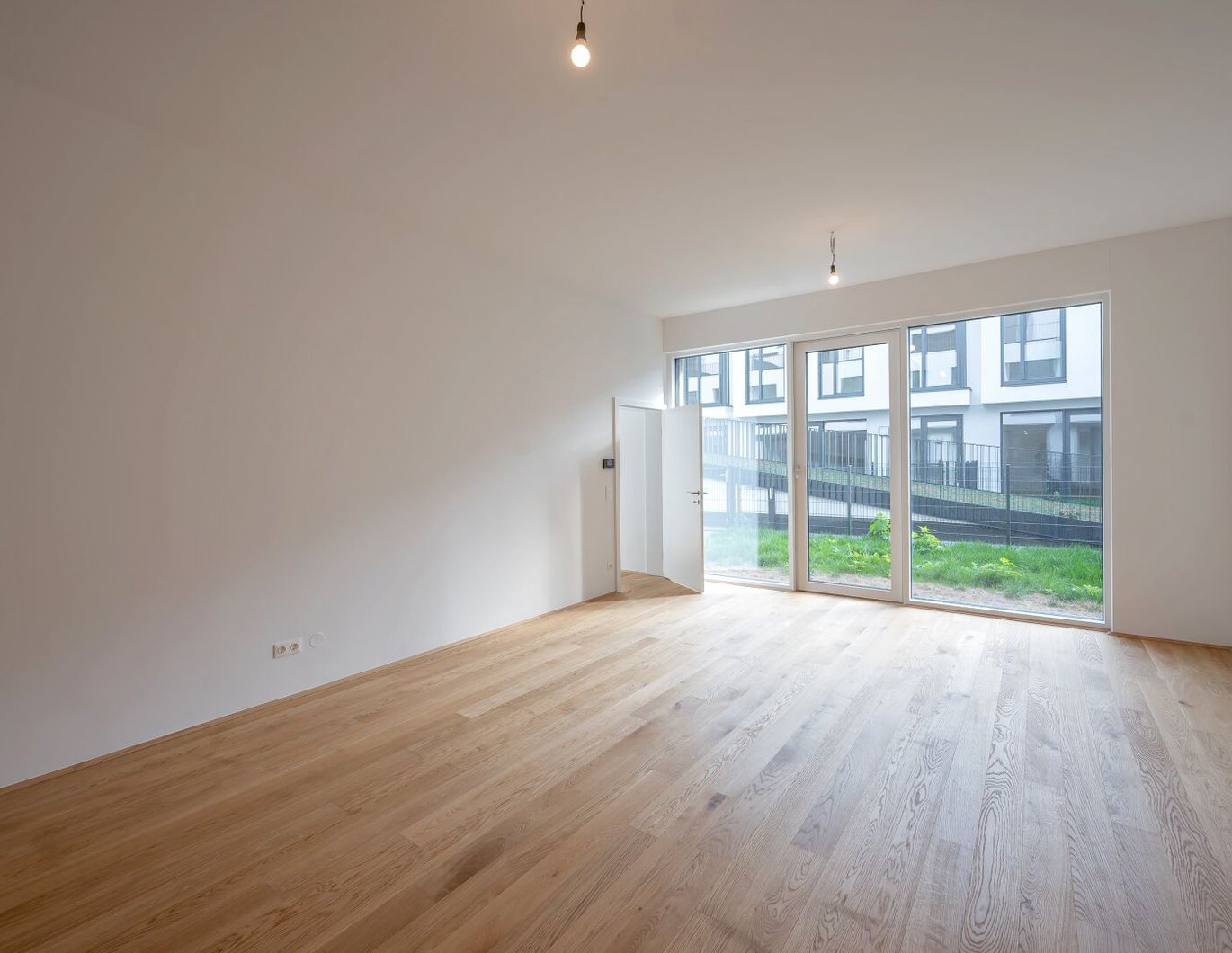 ***NEU***Townhouses in bester Lage mit Garten und Dachterrasse!